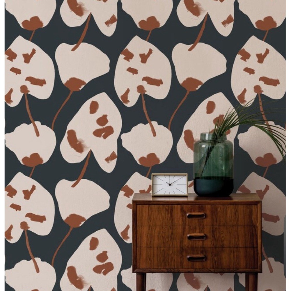 Tempaper Painted Navy and Nutmeg Floral Peel and‎ Stick Wallpaper Roll
